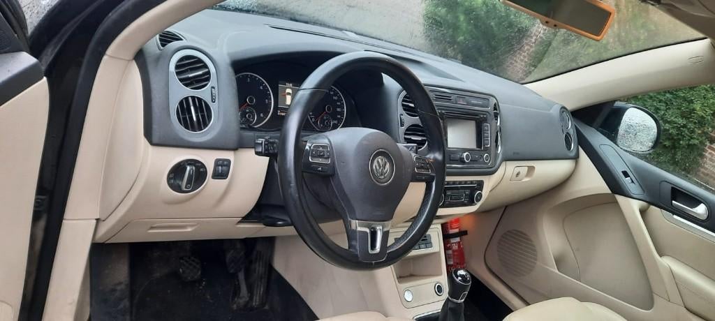 Vw tiguan, Autos, Euro 5, Boîte manuelle, Particulier, 81 kW
