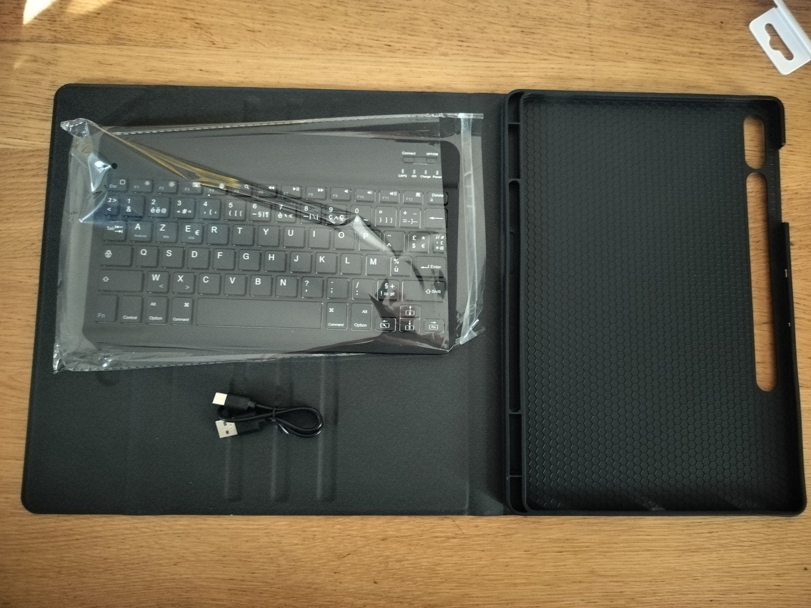 Étui pour clavier Just in Case pour Samsung Galaxy AZERTY NO, Neuf, Enlèvement ou Envoi, Protection faces avant et arrière, 8 pouces