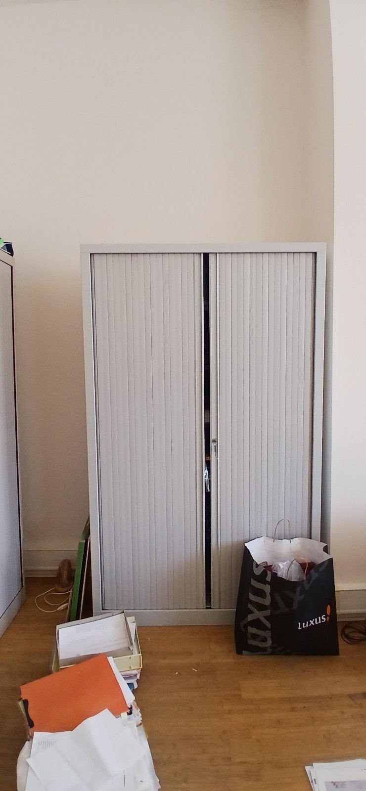 Mobilier de bureau / Bruxelles., Enlèvement