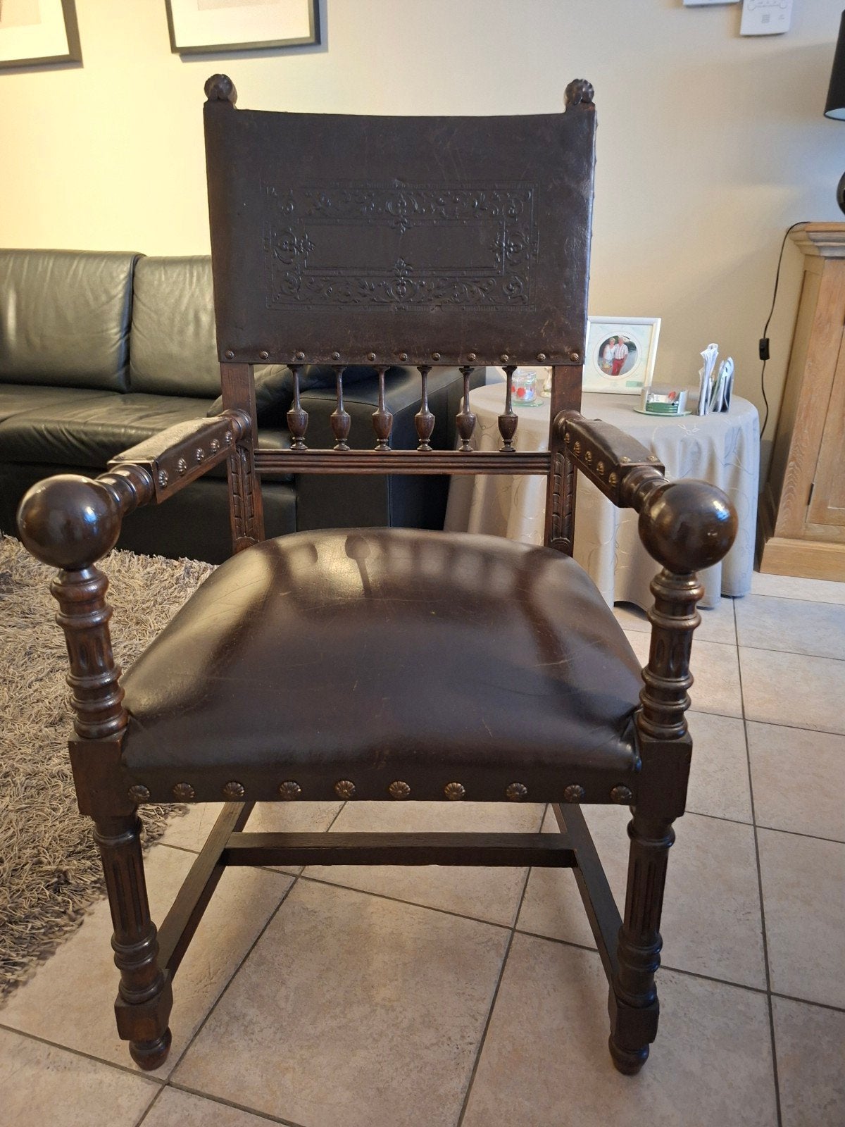2 stoelen, Ophalen