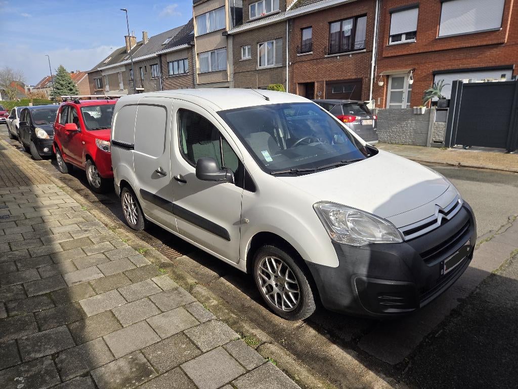 Citroen Berlingo 2017 Essence utilitaire, Autos, Achat, Autre carrosserie, Berlingo, Particulier