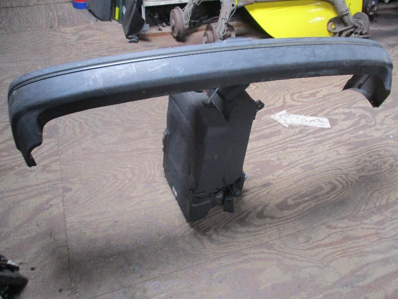 PARE-CHOCS ARRIÈRE Ford Fiesta 3 (89fb17k823), Utilisé, Arrière, Ford, Pare-chocs