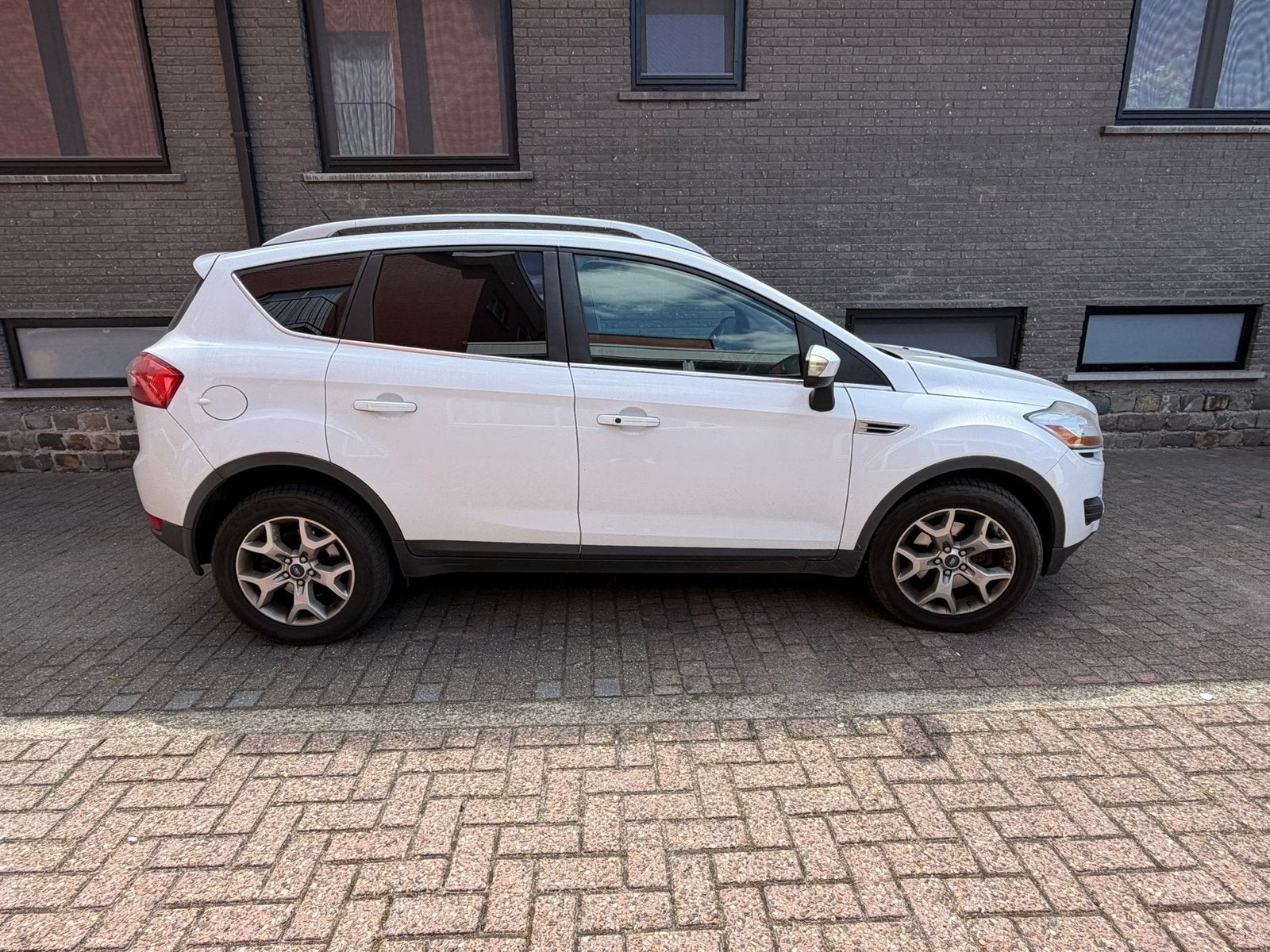 Ford kuga 2.0d/2011/ 4x4, Auto's, Ford, Euro 5, Bedrijf, SUV of Terreinwagen, Te koop