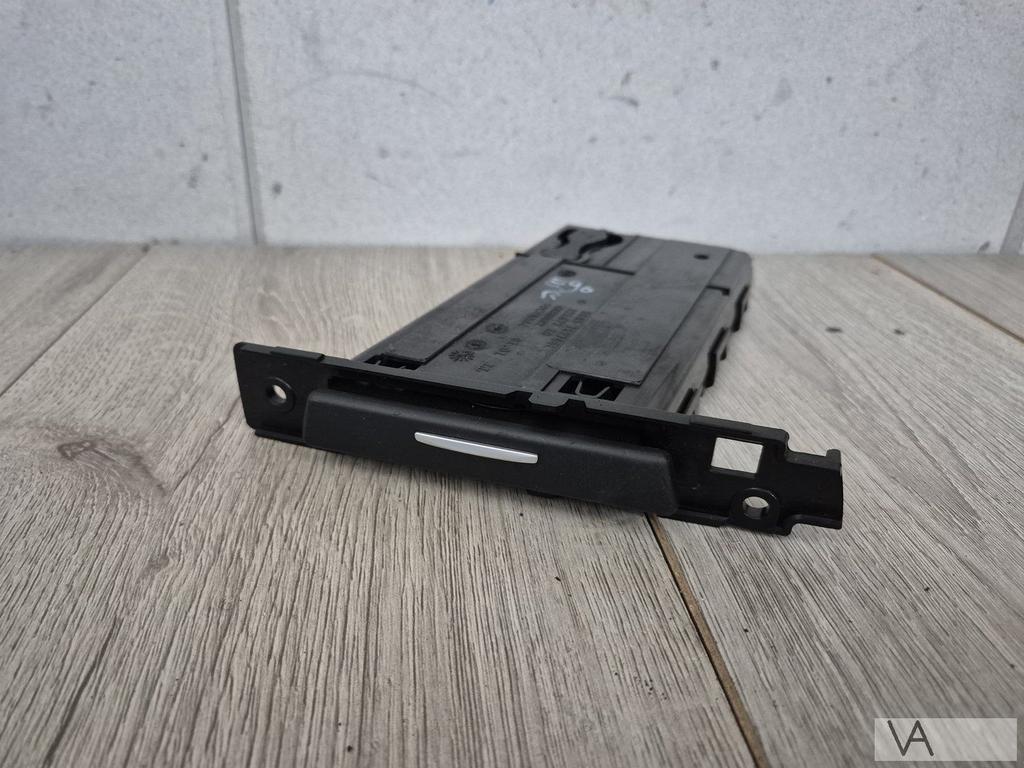 BMW 3 serie E90 E91 E92 E93 2005 - 2012 bekerhouder rechts, Gebruikt, -, -, Ophalen of Verzenden