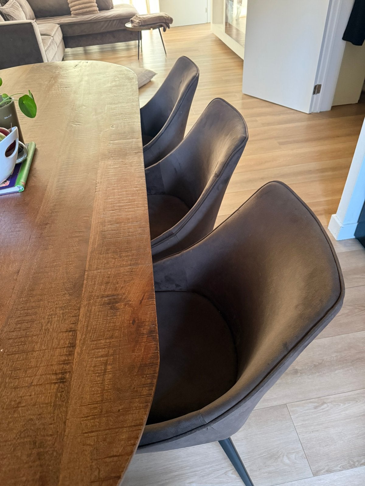 Fluweel bruine eetkamerstoelen, Maison & Meubles, Chaises, Enlèvement, Comme neuf, Brun, Tissus