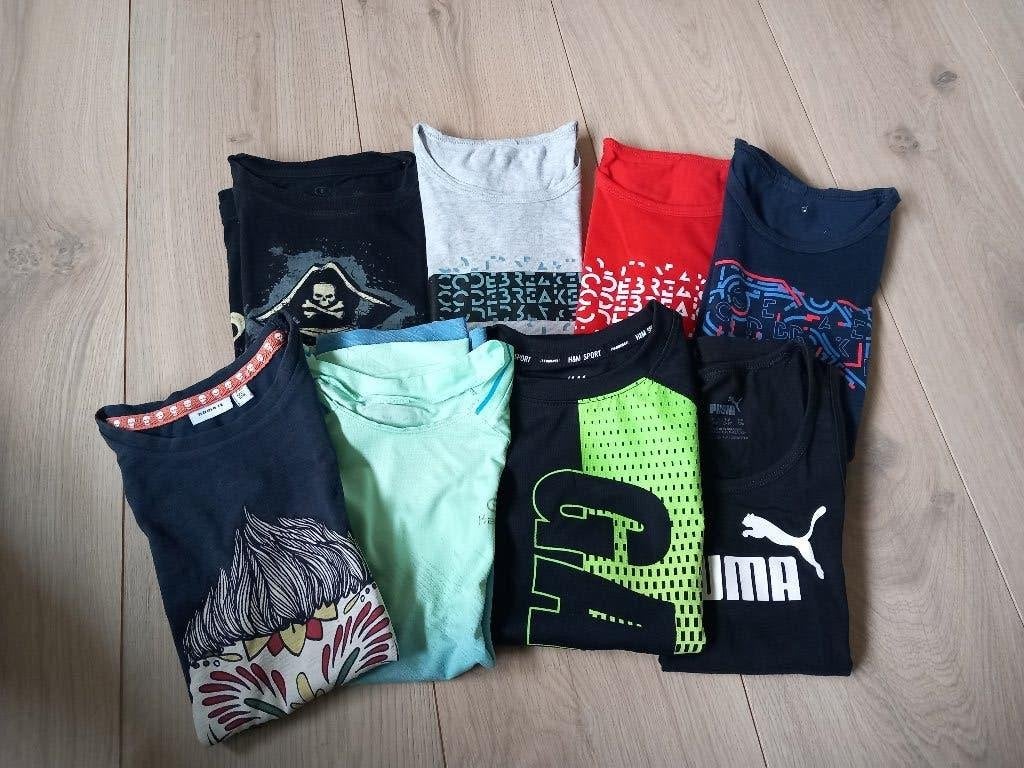 8 t-shirts korte mouwen, Kinderen en Baby's, Kinderkleding | Maat 122, Ophalen of Verzenden, Gebruikt, Jongen, Shirt of Longsleeve