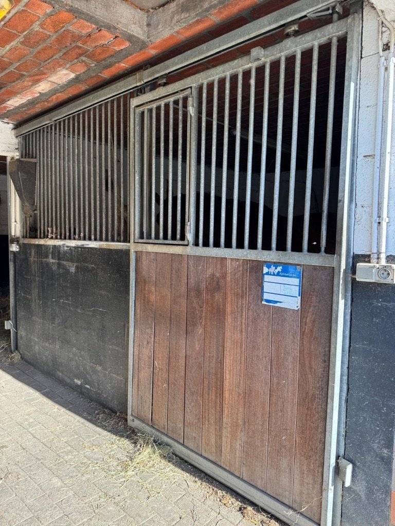 Opzet voorwand met schuifdeur en minideur 3,33m, Dieren en Toebehoren, Opfok, 1 paard of pony