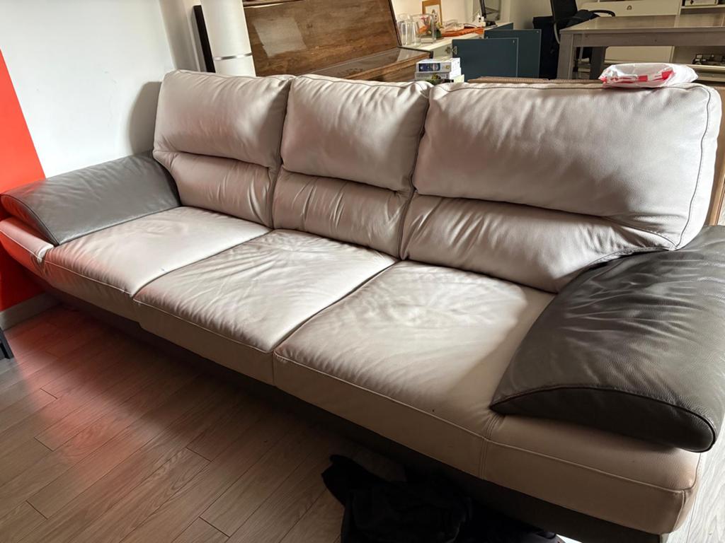 Canape cuir avec pouf, Trois personnes, Banc droit, Enlèvement, Utilisé