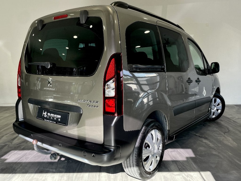 Peugeot Partner 1.6 BLUEHDI/ TEPEE/ 7 PLACES/ GPS/ CLIM, Autos, Peugeot, Argent ou Gris, Achat, Euro 6, Entreprise