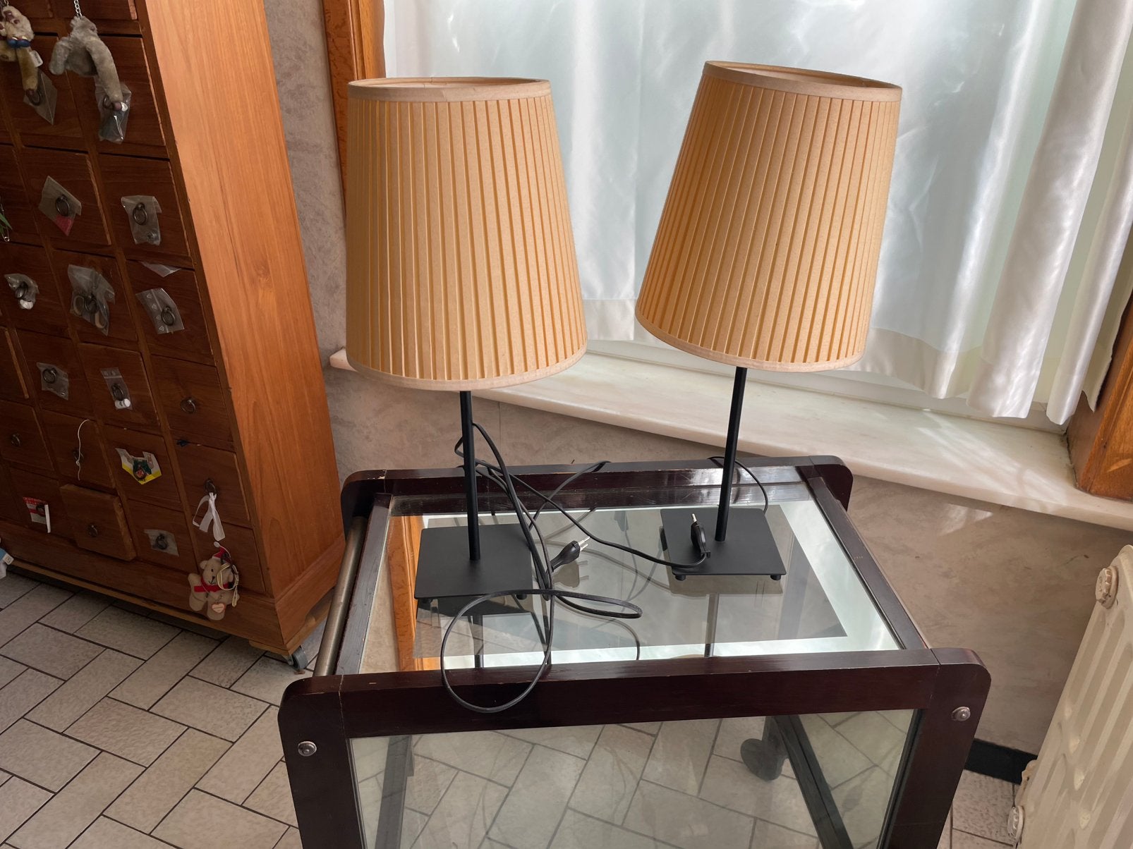 Paire de lampe de chevet moderneDesign minimaliste et plissé, Ophalen, Gebruikt, Beige, Rond