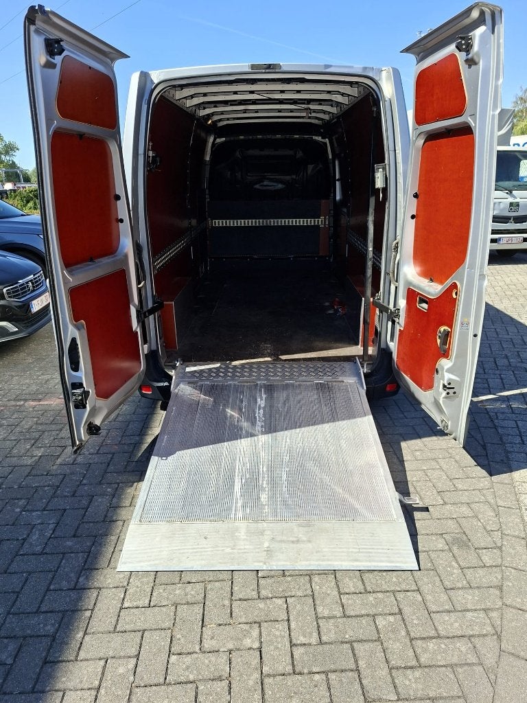 Renault Master L3H2 2.3 dCi 130 — laadbrug - BTW wagen, Autos, Argent ou Gris, Achat, 207 g/km, Euro 6