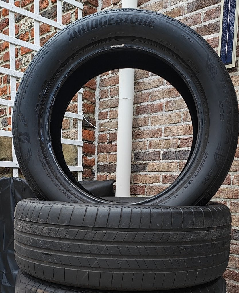 2 Pneus été Bridgestone Turanza 235/55 R19, Autos : Pièces & Accessoires, Pneus & Jantes, Pneu(s), Pneus été, 19 pouces, 235 mm