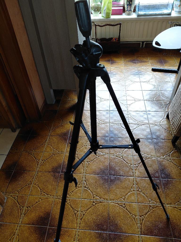 Vanguard Mak 203 staander camera, Enlèvement, Comme neuf