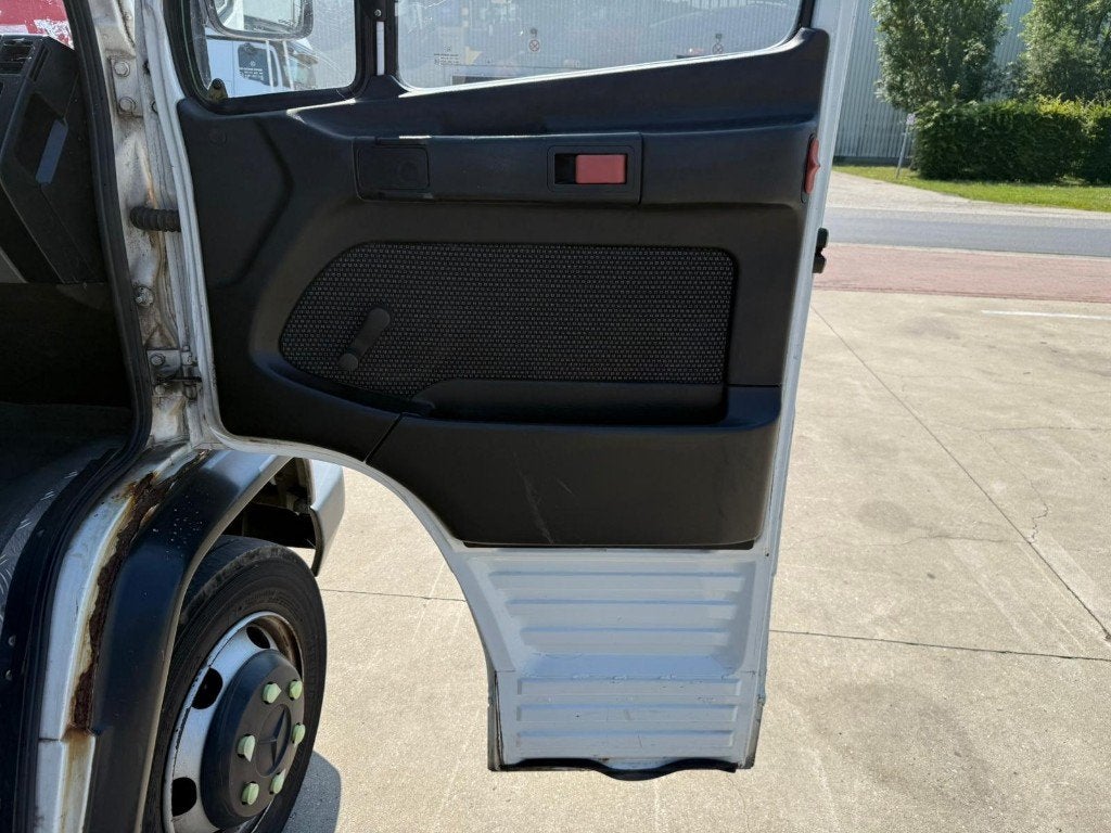 Mercedes-Benz Vario 813 (Stock ID 39213) — 21