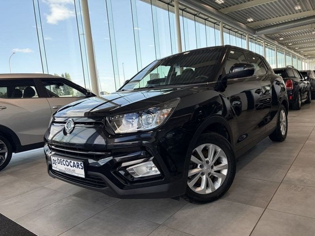 SsangYong Tivoli Apple Carplay - Android Auto / Trekhaak /, Cruise Control, Achat, Euro 6, Boîte manuelle