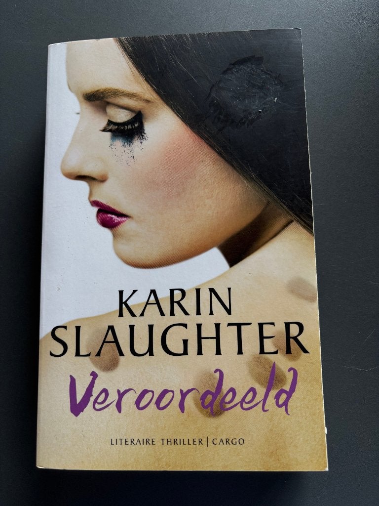 Boek Veroordeeld - Karin Slaughter, Ophalen, Zo goed als nieuw, Karin Slaughter
