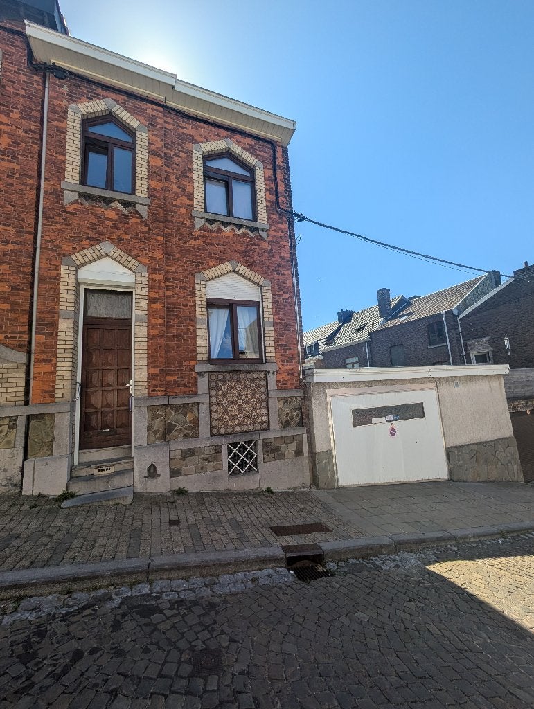 Maison rénovée avec garage et jardin à vendre – Grivegnée, Immo, Liège (ville), Jusqu'à 200 m², 2 pièces, Liège