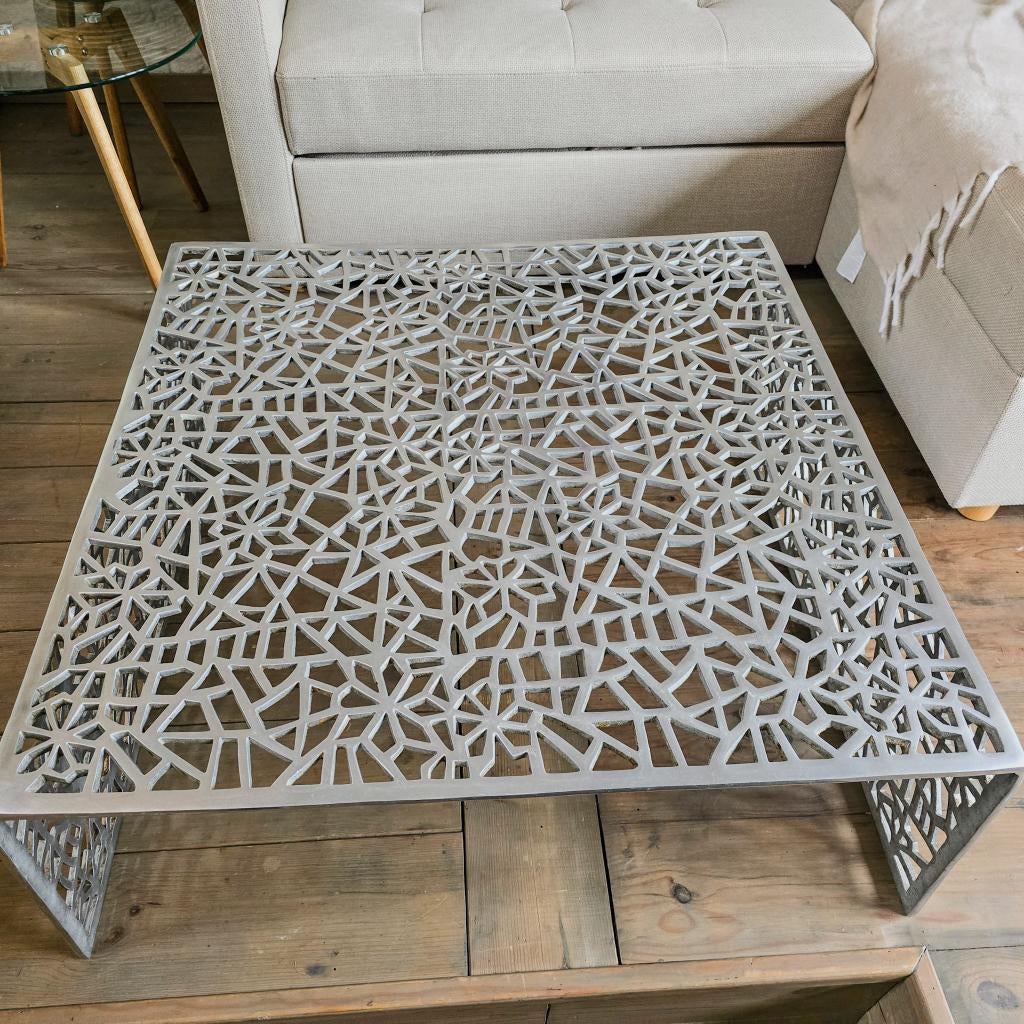 Design salontafel: gegoten aluminium – Adagio Allumnio 87x87, Huis en Inrichting, Ophalen, Modern design, 50 tot 100 cm, Vierkant