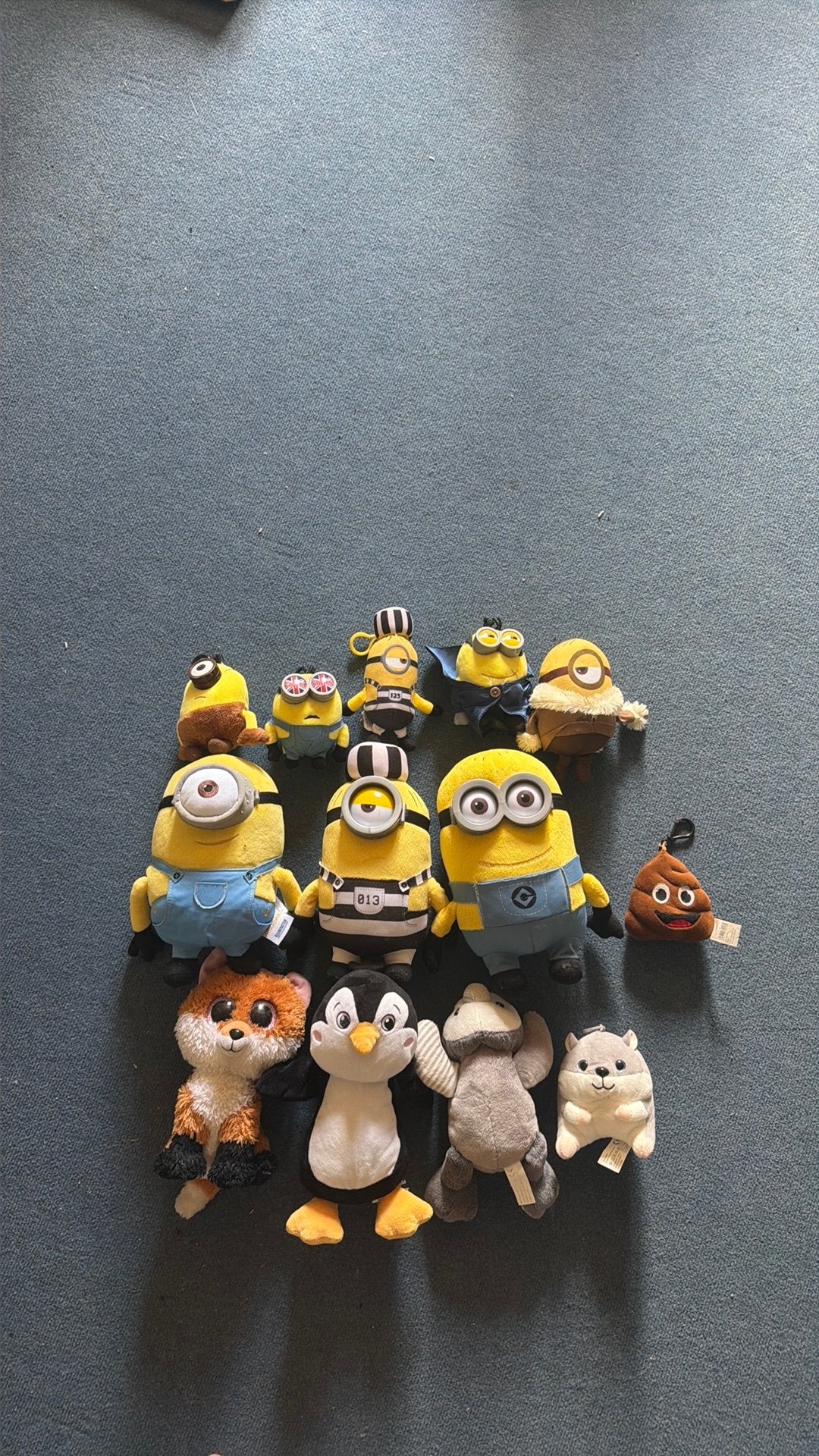 Verschillende knuffels oa minions en pinguins…, Ophalen of Verzenden, Zo goed als nieuw