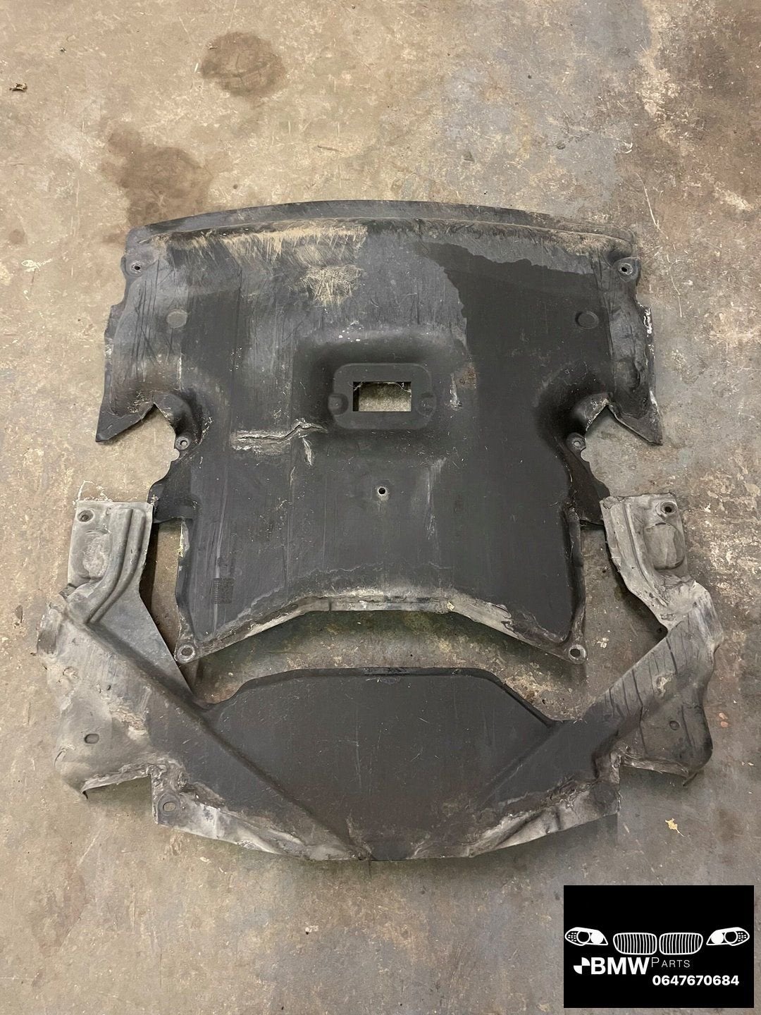 Bodemplaat Mercedes CLK W209 CLK320CDI, Utilisé, -, Avant, -