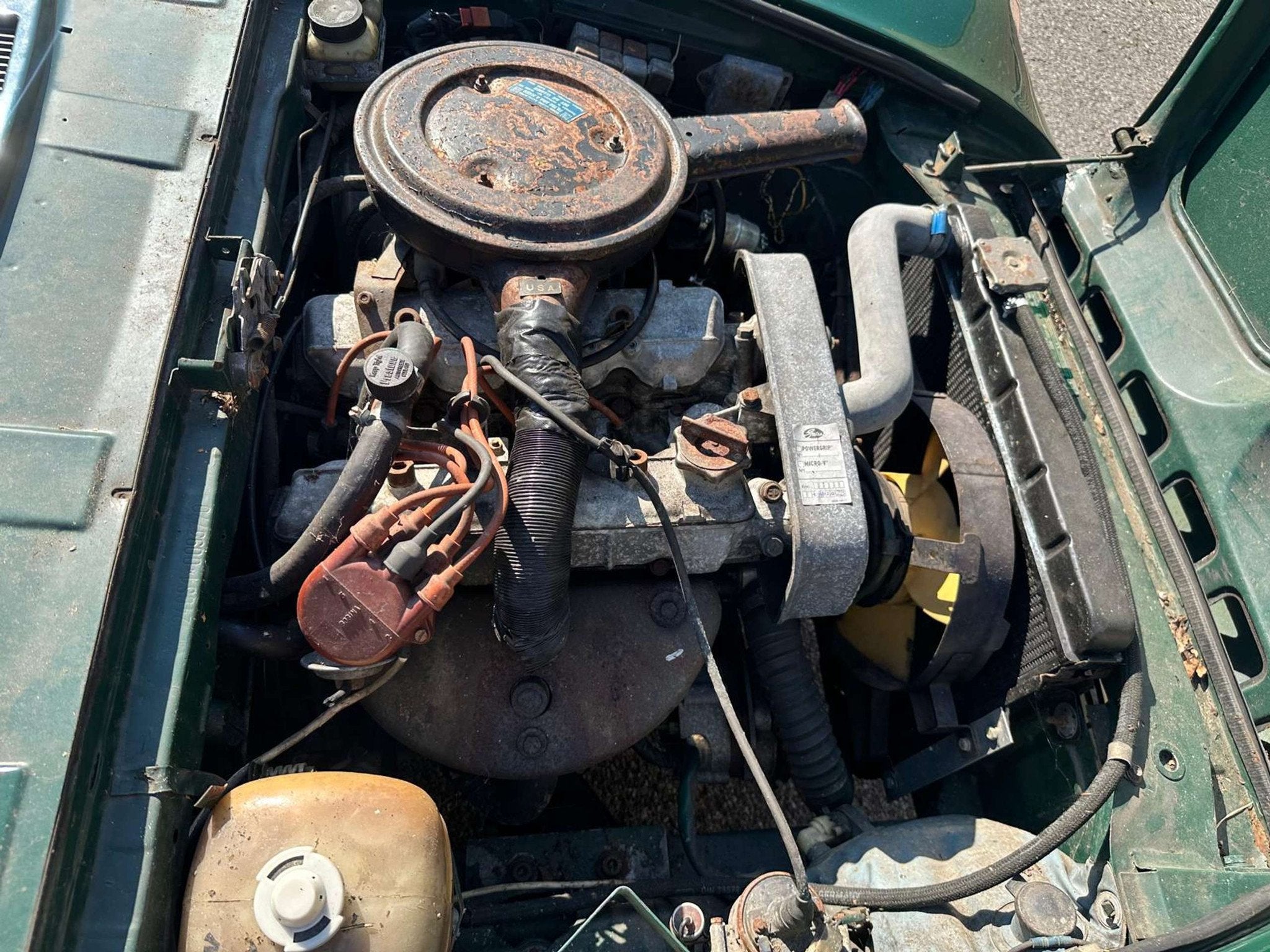 Fiat 124 Spider 1800 (bj 1975), 4 zetels, Achterwielaandrijving, 87 kW, Beige