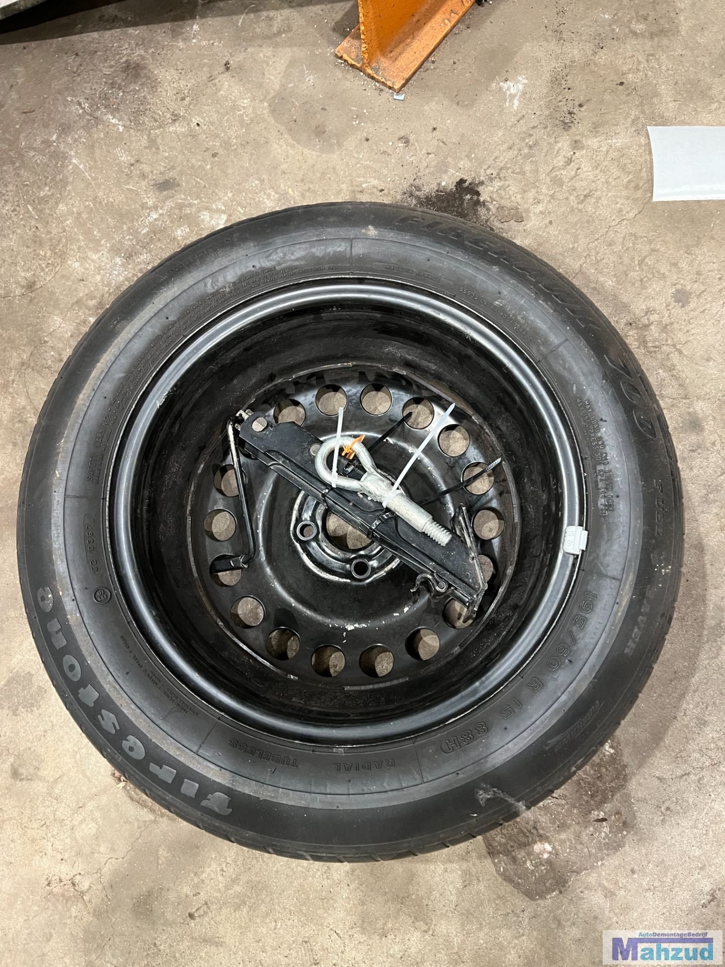 OPEL ASTRA G Thuiskomer reservewiel krikset 4x100 56.5 15 in, Auto-onderdelen, Banden en Velgen, Gebruikt, Bahnhofsplatz 1
65423  Russelsheim am Main, DE