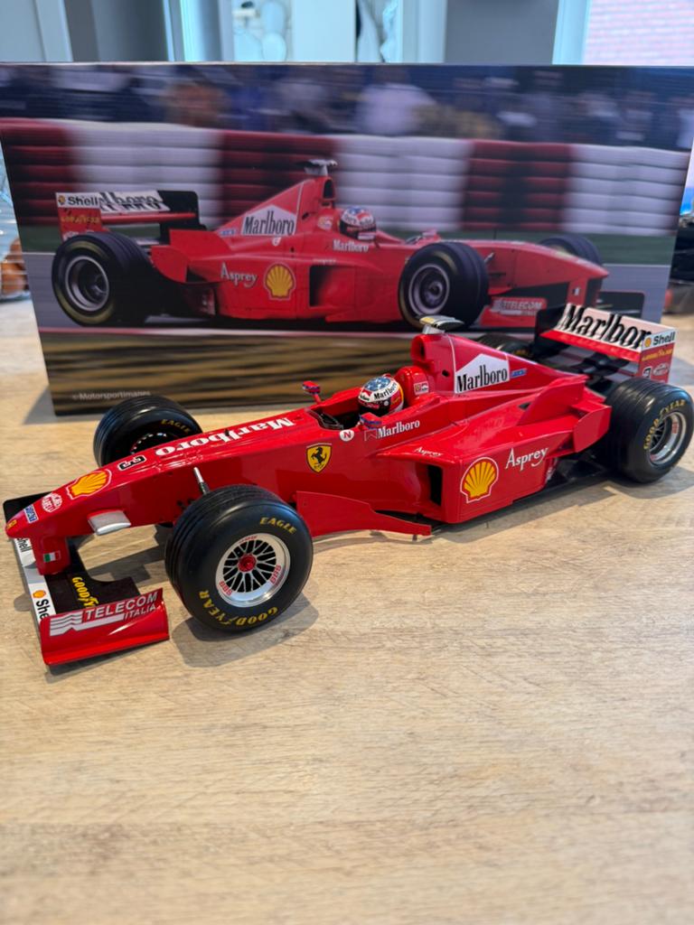 F1 Michael schumacher ferrari f300 1:12 werk83, Enlèvement ou Envoi, Neuf