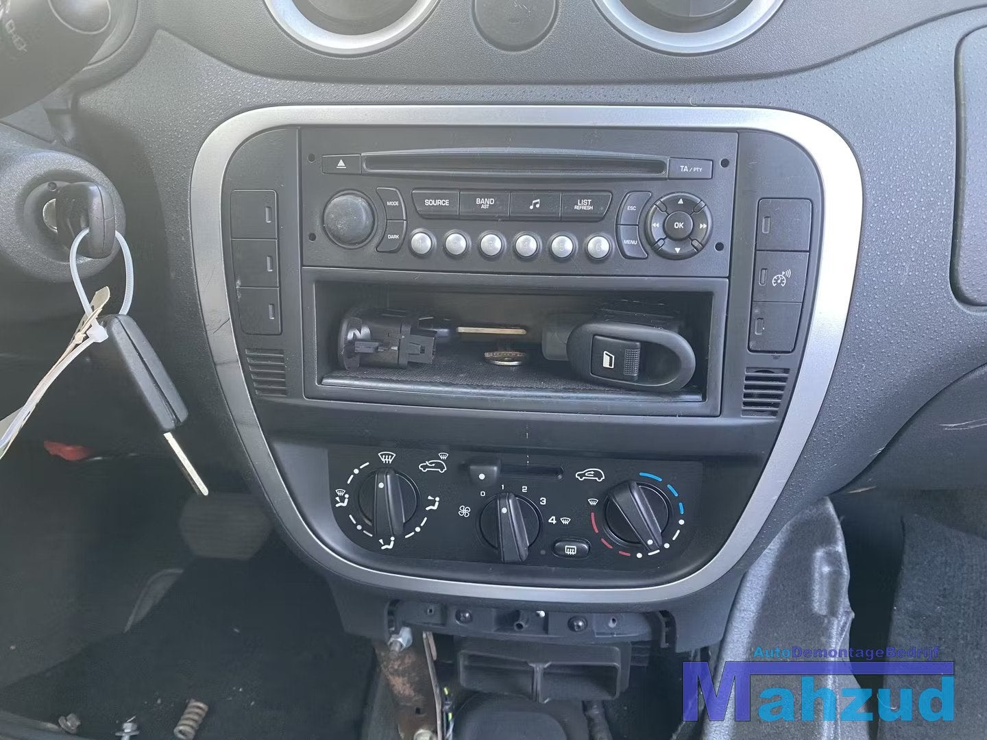 CITROEN C2 JM middenconsole radio kachel paneel 2003-2012, Auto-onderdelen, Gebruikt, Citroën, Stellantis N.V., Taurusavenue 1
2132 LS  Hoofddorp, NL