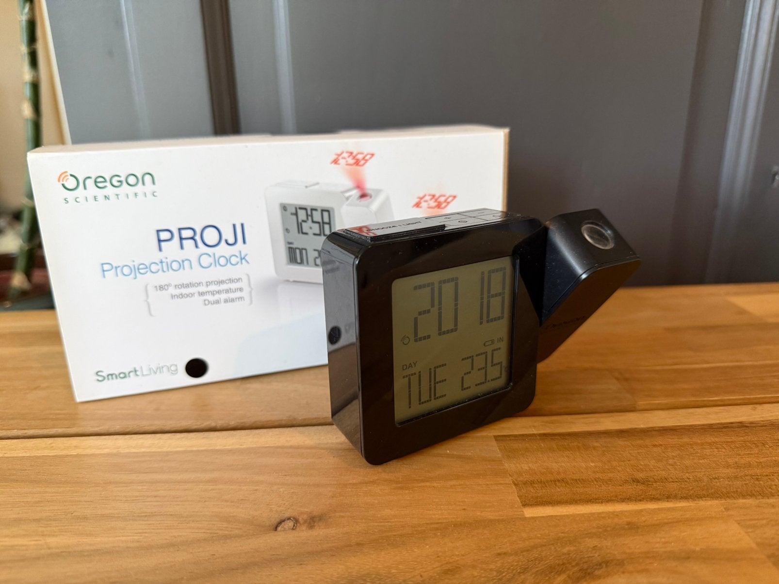 Oregon digitale wekker PROJI, Ophalen, Zo goed als nieuw, Digitaal