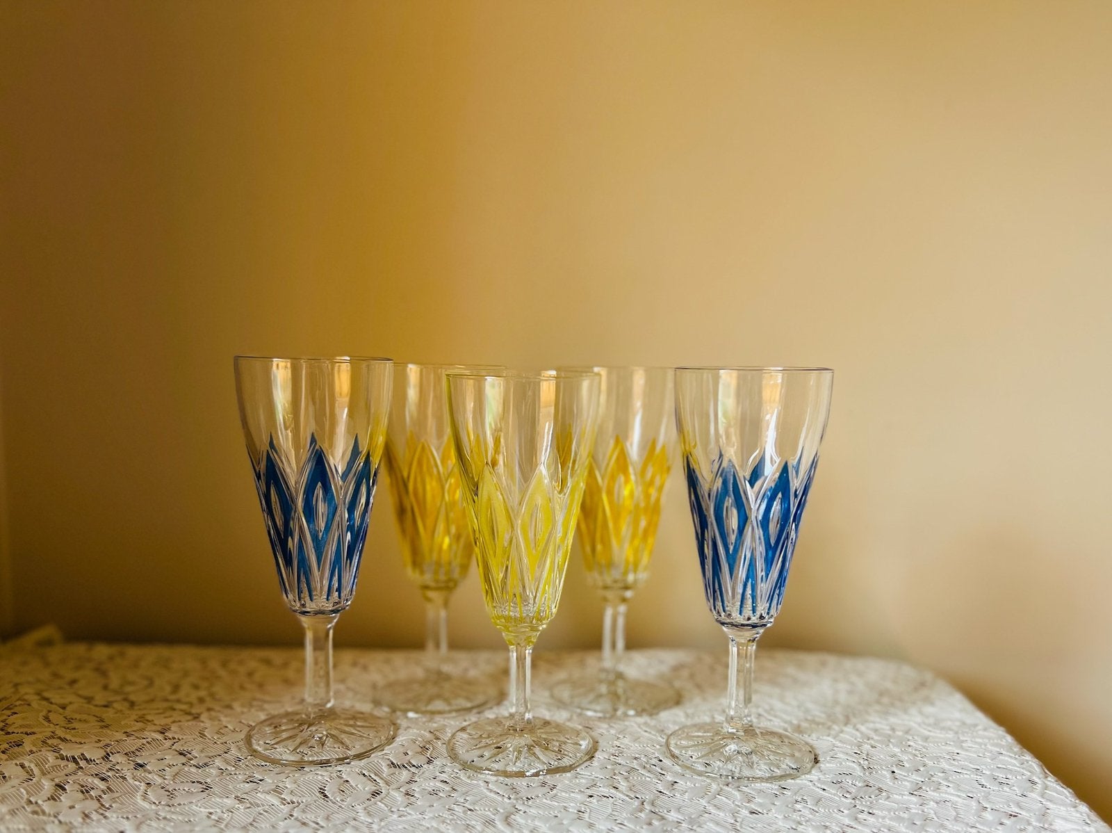 Set van 5 vintage Harlequin champagneglazen VMC Reims, Ophalen of Verzenden, Zo goed als nieuw, Overige typen