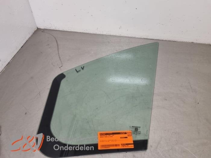 Driehoeks Ruit links-voor van een Renault Trafic, Gebruikt, -, Renault, -