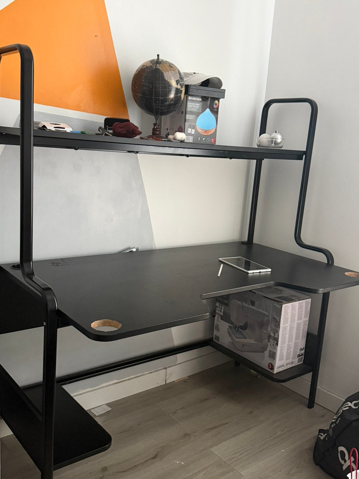 Table gaming, Maison & Meubles, Enlèvement, Comme neuf