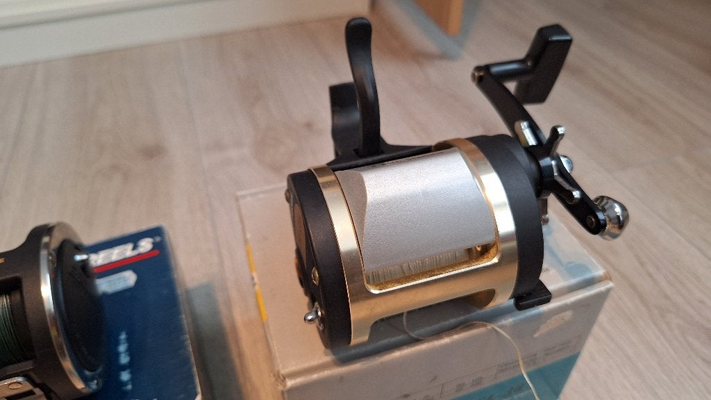 Cormoran Corbos LH reel, Ophalen, Nieuw, Molen