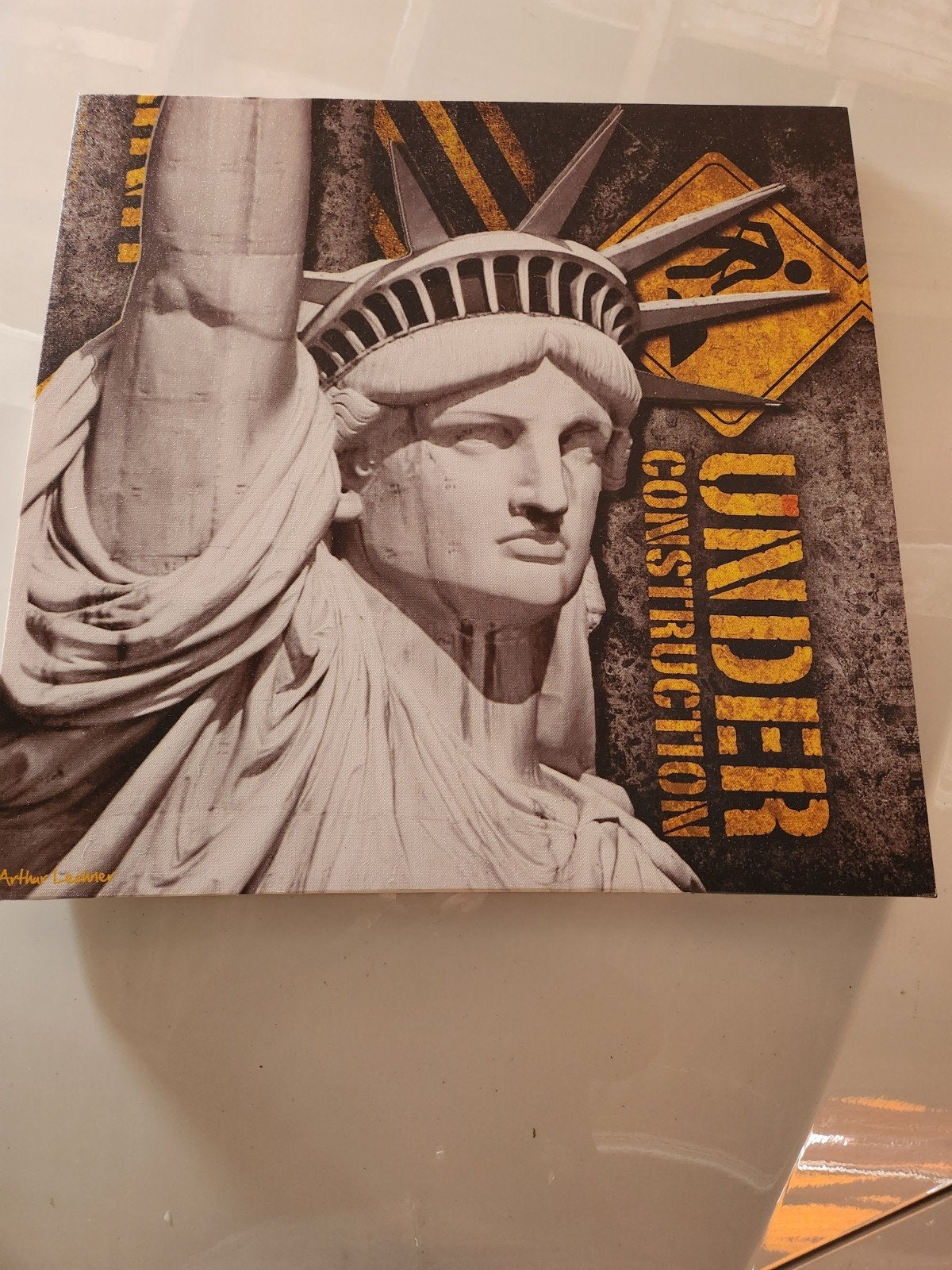 cadre new York, CD & DVD