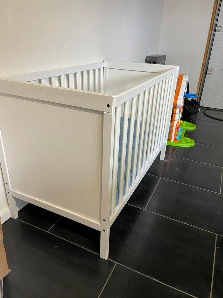 Babybedje 60x120, Kinderen en Baby's, Babywiegjes en Ledikanten, Ophalen, Gebruikt, Ledikant