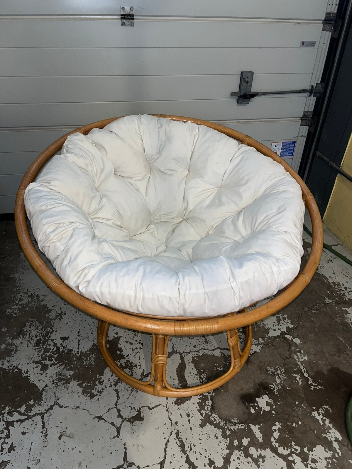 Fauteuil papasan / loveuse, Enlèvement, Comme neuf