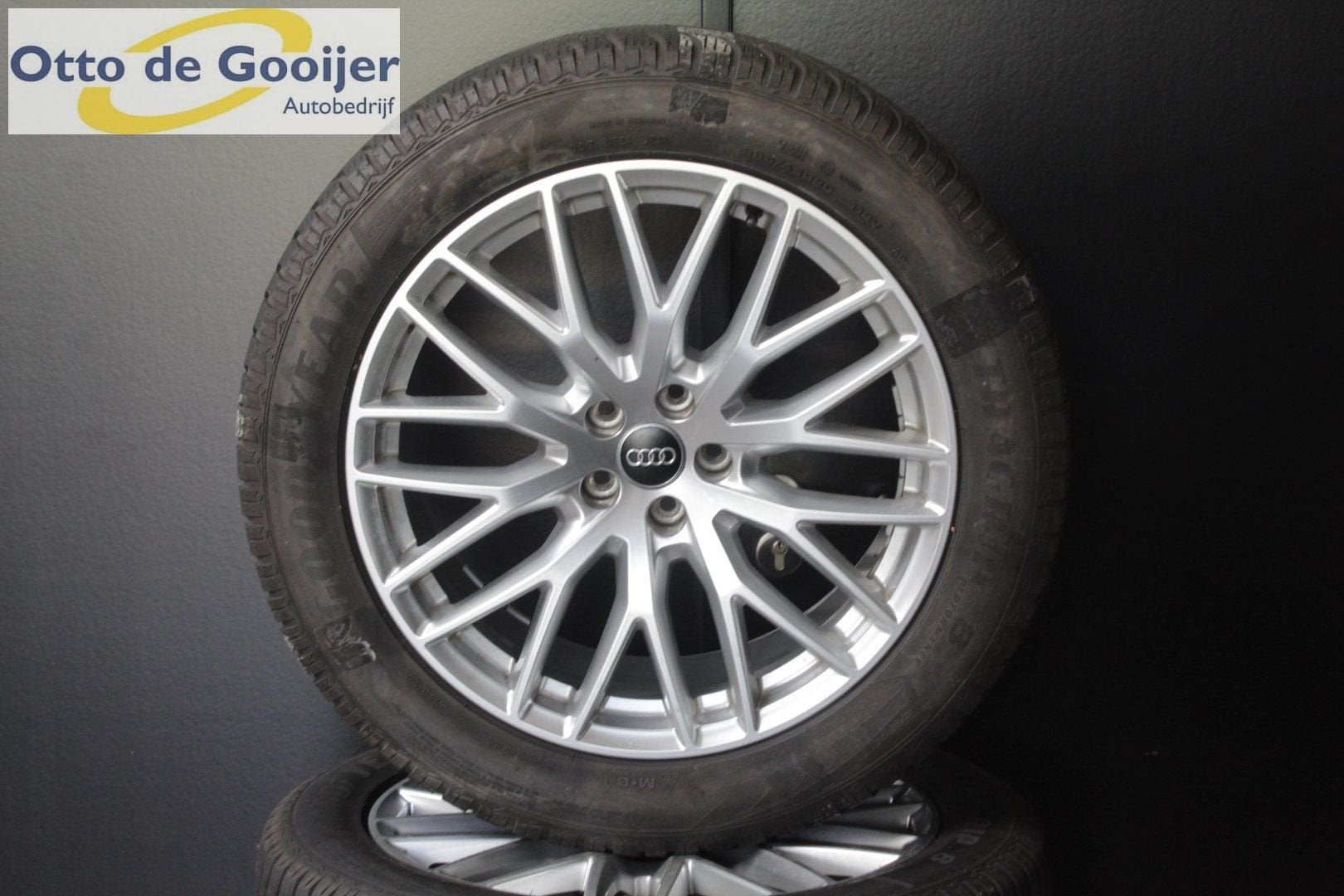Originele Audi Q7 Velgen 20 Inch Winterbanden, Auto-onderdelen, Ophalen, Gebruikt, -, 285 mm