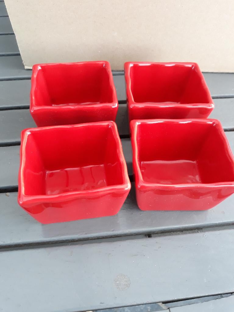 4 stenen potjes voor 1e, Ophalen of Verzenden