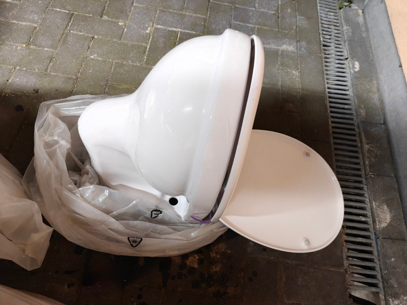 4 stuks hangtoiletten GRATIS, Ophalen, Gebruikt, Toilet