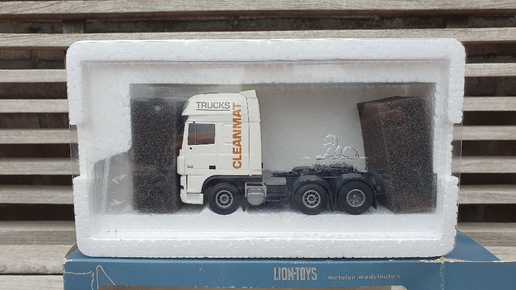 Tekno en Lion Toys Vrachtwagens verzameling / lot, Ophalen, Zo goed als nieuw, Bus of Vrachtwagen, Tekno