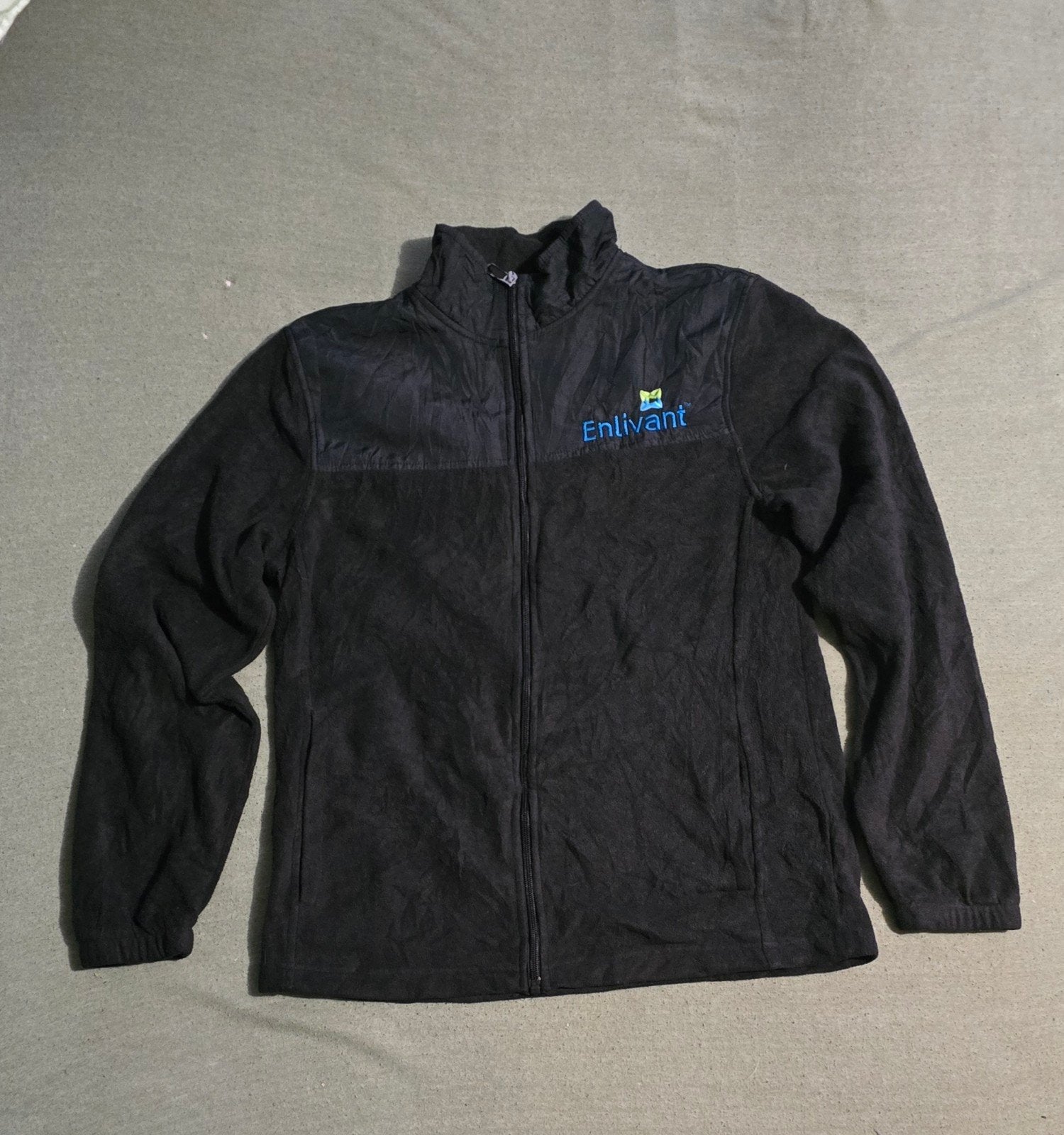 ​Veste polaire noire zippée Starter x Enlivant - Taille S, Vêtements | Hommes, Enlèvement ou Envoi, Comme neuf, Noir, Taille 46 (S) ou plus petite