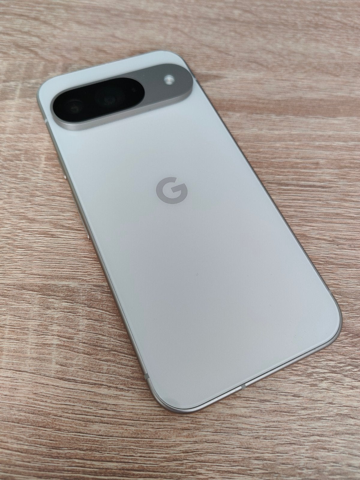 Google Pixel 9 128 Go avec GrapheneOS ou Android, Envoi