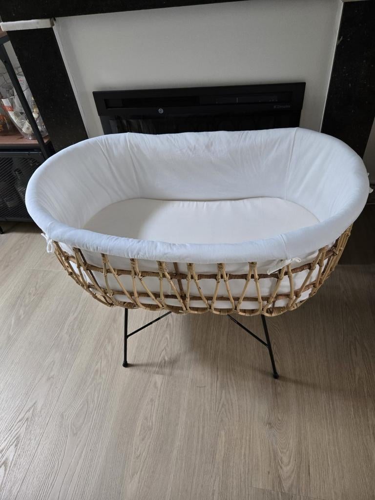 Childhome rotan wieg, Kinderen en Baby's, Babywiegjes en Ledikanten, Ophalen, Wieg