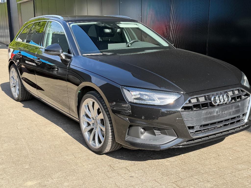 Audi A4 Avant 3.0 TDI – Automaat – BTW Wagen – 04/2021, Auto's, Audi, Stof, Euro 6, 4 cilinders, A4