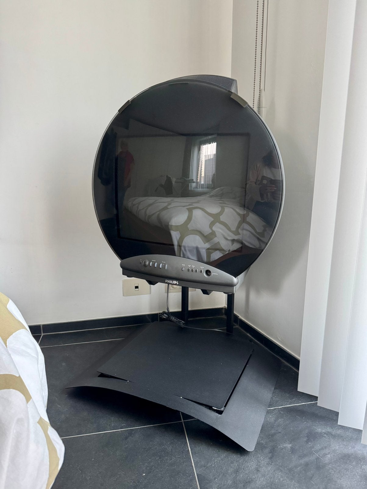 Philips Sensuval 21PT350A/01 — télévi au design vintage rare, Enlèvement, Utilisé, 40 à 60 cm, Philips