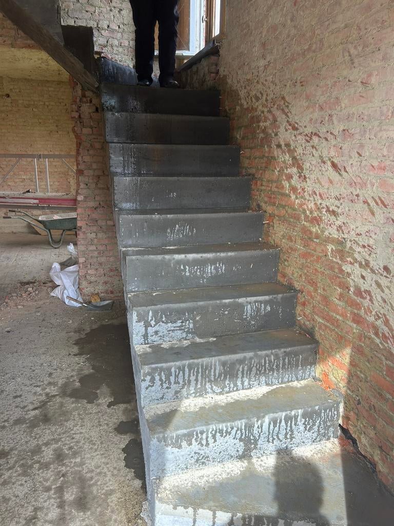 Beton vangen, Doe-het-zelf en Bouw, Ladders en Trappen, Nieuw, Trap, 4 meter of meer, Ophalen of Verzenden