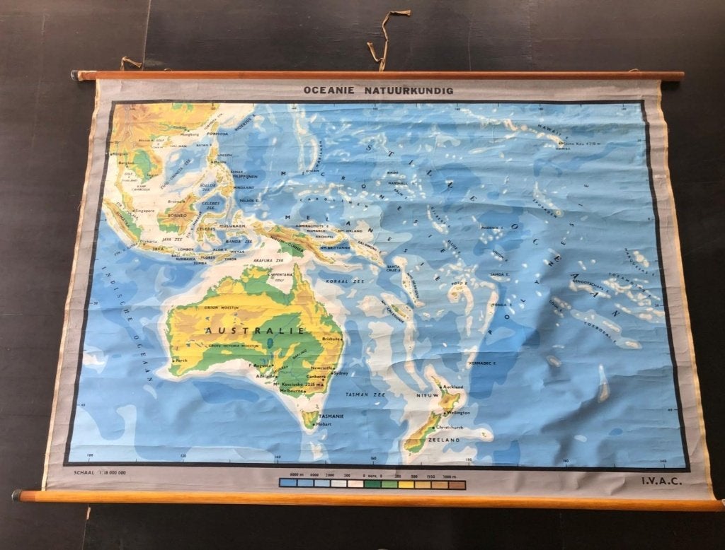 Cartes du monde des années 1940, Enlèvement