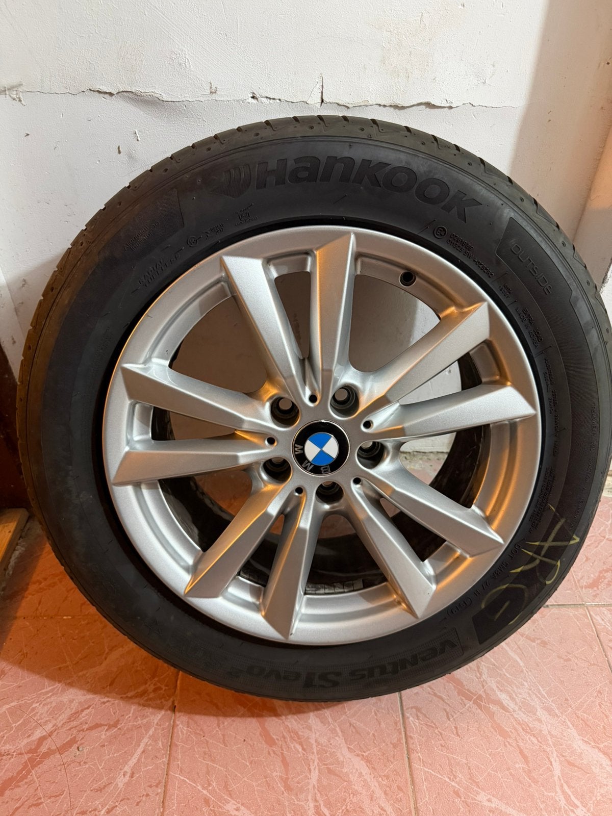 4 pneus avec jantes 18" Bmw, Autos : Pièces & Accessoires, Pneus & Jantes, Enlèvement, Pneu(s)