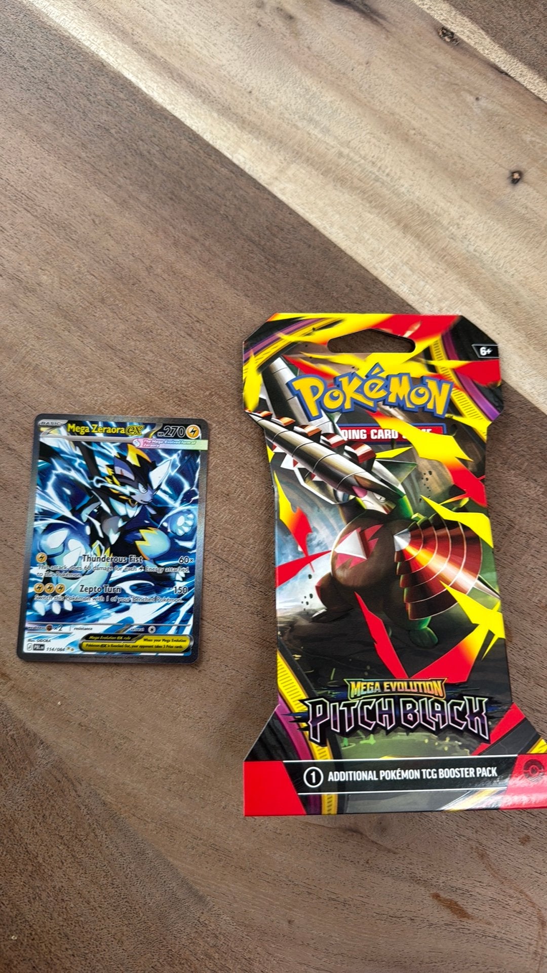 Zeldzame Mega zeraora ex pokemon kaart, Hobby en Vrije tijd, Ophalen of Verzenden, Zo goed als nieuw