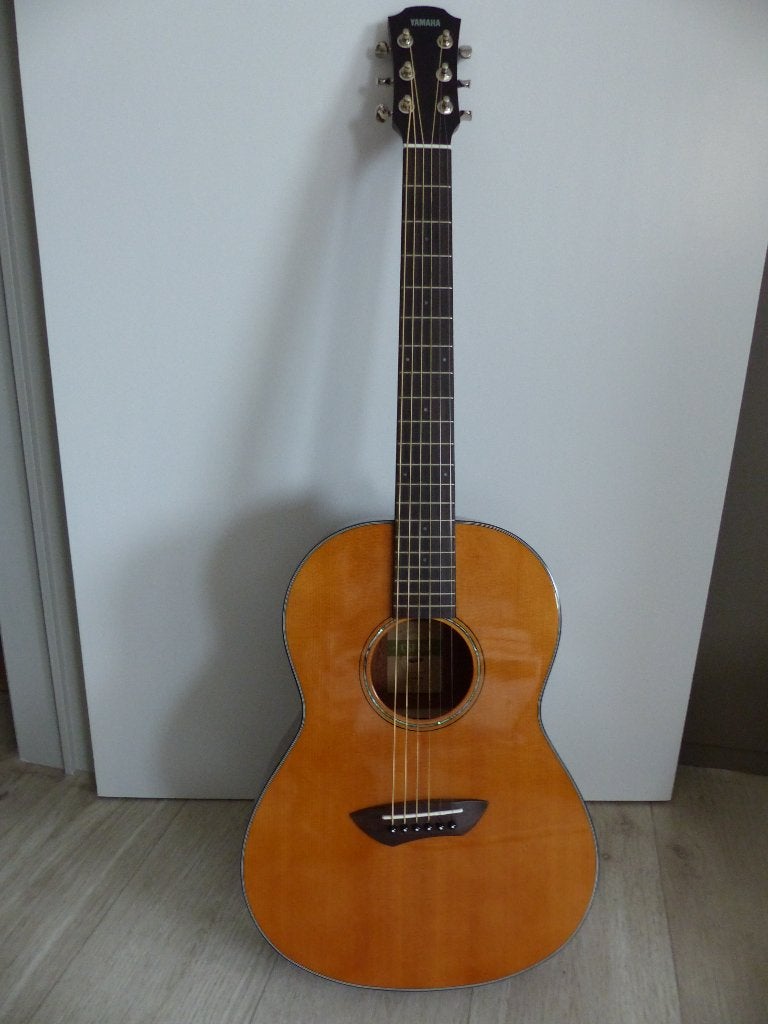 Yamaha CSF1M, Muziek en Instrumenten, Snaarinstrumenten | Gitaren | Akoestisch, Ophalen, Zo goed als nieuw, Western- of Steelstringgitaar